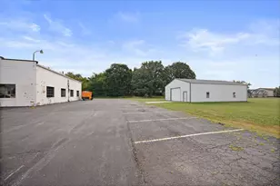 6736 US-12, Three Oaks, MI 49128 - Photo 15