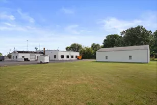 6736 US-12, Three Oaks, MI 49128 - Photo 13