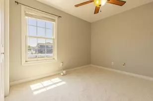 6035 Racine Dr, Stevensville, MI 49127 - Photo 15