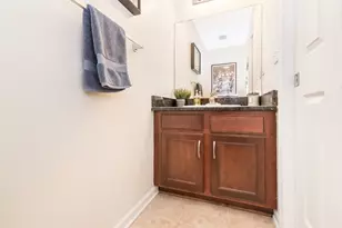 225 W Oakbrook Dr, Ann Arbor, MI 48103 - Photo 25