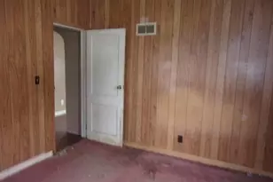 W606 Robert St, Menominee, MI 49858 - Photo 5