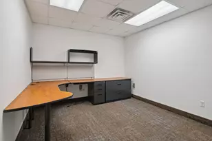 825 Leonard St NE, Grand Rapids, MI 49503 - Photo 21