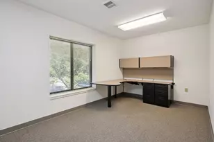 825 Leonard St NE, Grand Rapids, MI 49503 - Photo 45