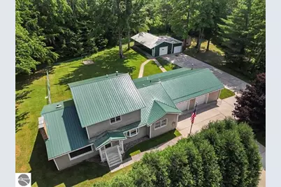 2007 S Lake Mitchell Drive, Cadillac, MI 49601 - Photo 3