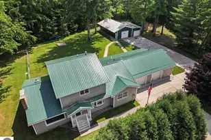 2007 S Lake Mitchell Dr, Cadillac, MI 49601 - Photo 3