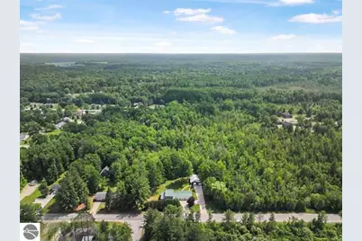 2007 S Lake Mitchell Drive, Cadillac, MI 49601 - Photo 5