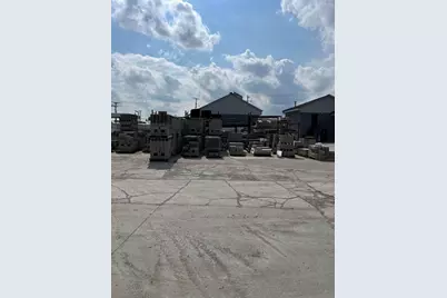 29100 Groesbeck Highway, Roseville, MI 48066 - Photo 25