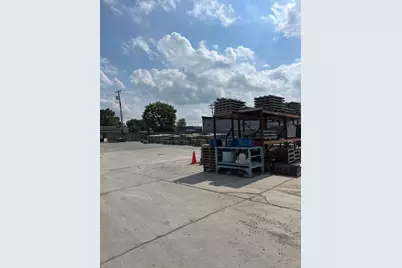 29100 Groesbeck Highway, Roseville, MI 48066 - Photo 27