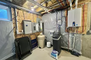 221 N Manning St, Hillsdale, MI 49242 - Photo 67