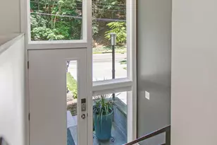 140 Grand Ave, Grand Haven, MI 49417 - Photo 9