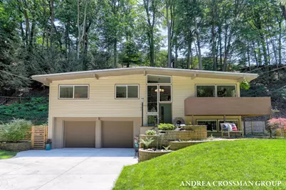 140 Grand Avenue, Grand Haven, MI 49417 - Photo 1