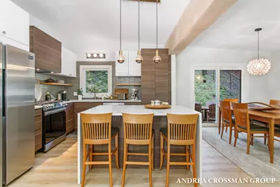 140 Grand Avenue, Grand Haven, MI 49417 - Photo 17