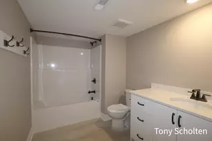 5178 Blendon Mdw Cir, Hudsonville, MI 49426 - Photo 17