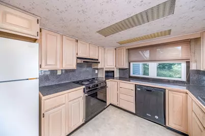 7914 W. Royal Road, Canadian Lakes, MI 49346 - Photo 11