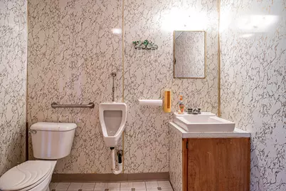 814 E Coffren Avenue, Greenville, MI 48838 - Photo 15