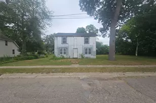 208 Halstead St, Dowagiac, MI 49047 - Photo 1
