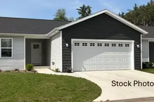 729 Heritage Woods Ln, Paw Paw, MI 49079 - Photo 1