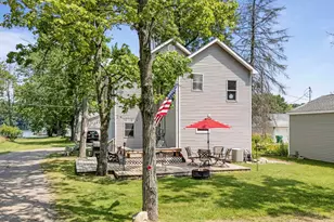 62560 Gilmore Ave, Dowagiac, MI 49047 - Photo 1