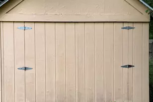 704 Engelman St, Manistee, MI 49660 - Photo 25