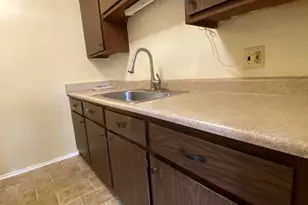 8226 Huntington St, Westland, MI 48185 - Photo 11