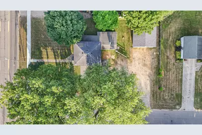 423 E Division Street, Dowagiac, MI 49047 - Photo 21