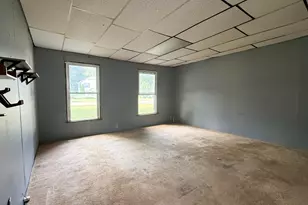 423 E Division St, Dowagiac, MI 49047 - Photo 11