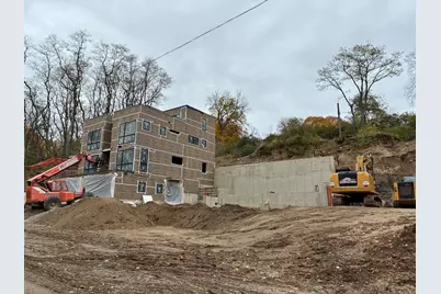 1136 Longshore Drive Unit #1, Ann Arbor, MI 48105 - Photo 15