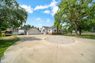 1251 E Monroe Rd, Tecumseh, MI 49286 - Photo 5