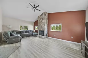 1251 E Monroe Rd, Tecumseh, MI 49286 - Photo 17