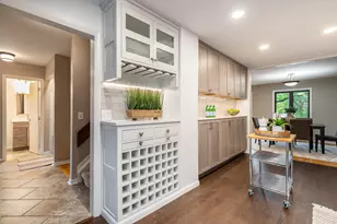 2174 Overlook Ct, Ann Arbor, MI 48103 - Photo 5