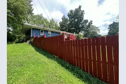 1806 Barr Street, Hillsdale, MI 49242 - Photo 11