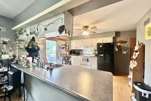 1806 Barr St, Hillsdale, MI 49242 - Photo 27