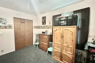 1806 Barr St, Hillsdale, MI 49242 - Photo 37