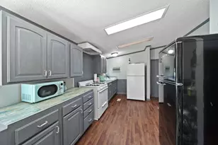 108 S Cove St, Jackson, MI 49203 - Photo 11