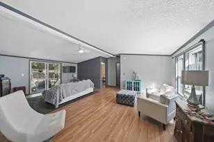 108 S Cove St, Jackson, MI 49203 - Photo 5