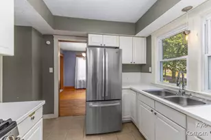 2126 Wyoming Ave SW, Wyoming, MI 49519 - Photo 3