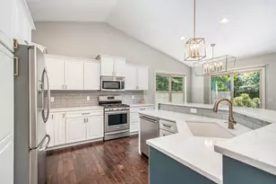 12031 Sandstone Dr, Wayland, MI 49348 - Photo 13