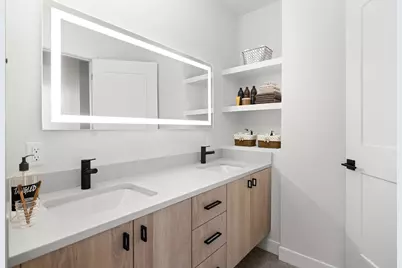 144 Oakes Street SW #2004, Grand Rapids, MI 49503 - Photo 33