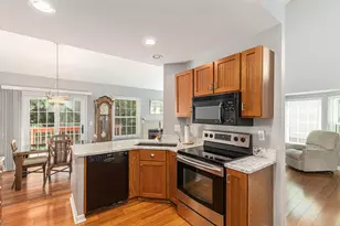 843 Whisperwood Trail, Fenton, MI 48430 - Photo 5