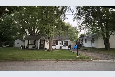 1109 Robert Street, Mount Pleasant, MI 48858 - Photo 1