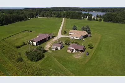 2812 Shoreline Dr, Lupton, MI 48635 - Photo 5