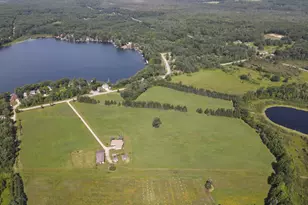 2812 Shoreline Dr, Lupton, MI 48635 - Photo 3