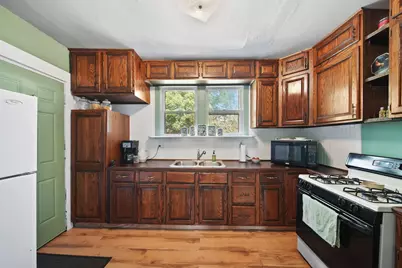 1717 Carl Breeding Way, Jackson, MI 49203 - Photo 15