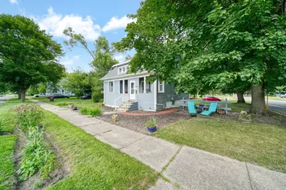 1717 Carl Breeding Way, Jackson, MI 49203 - Photo 33