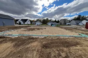 2008 Green Acres Dr, Adrian, MI 49221 - Photo 3