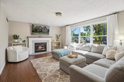 727 Tanbark Drive, Dimondale, MI 48821 - Photo 9