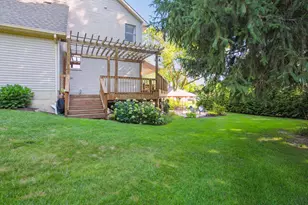 727 Tanbark Dr, Dimondale, MI 48821 - Photo 45