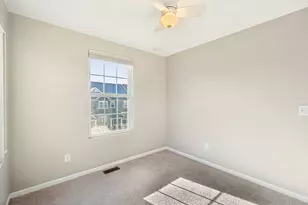 202 N Sydney Ct, Plymouth, MI 48170 - Photo 49