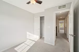 202 N Sydney Ct, Plymouth, MI 48170 - Photo 51