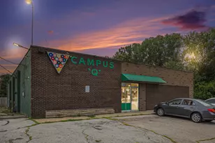 888 Valley Dr, Benton Harbor, MI 49022 - Photo 1